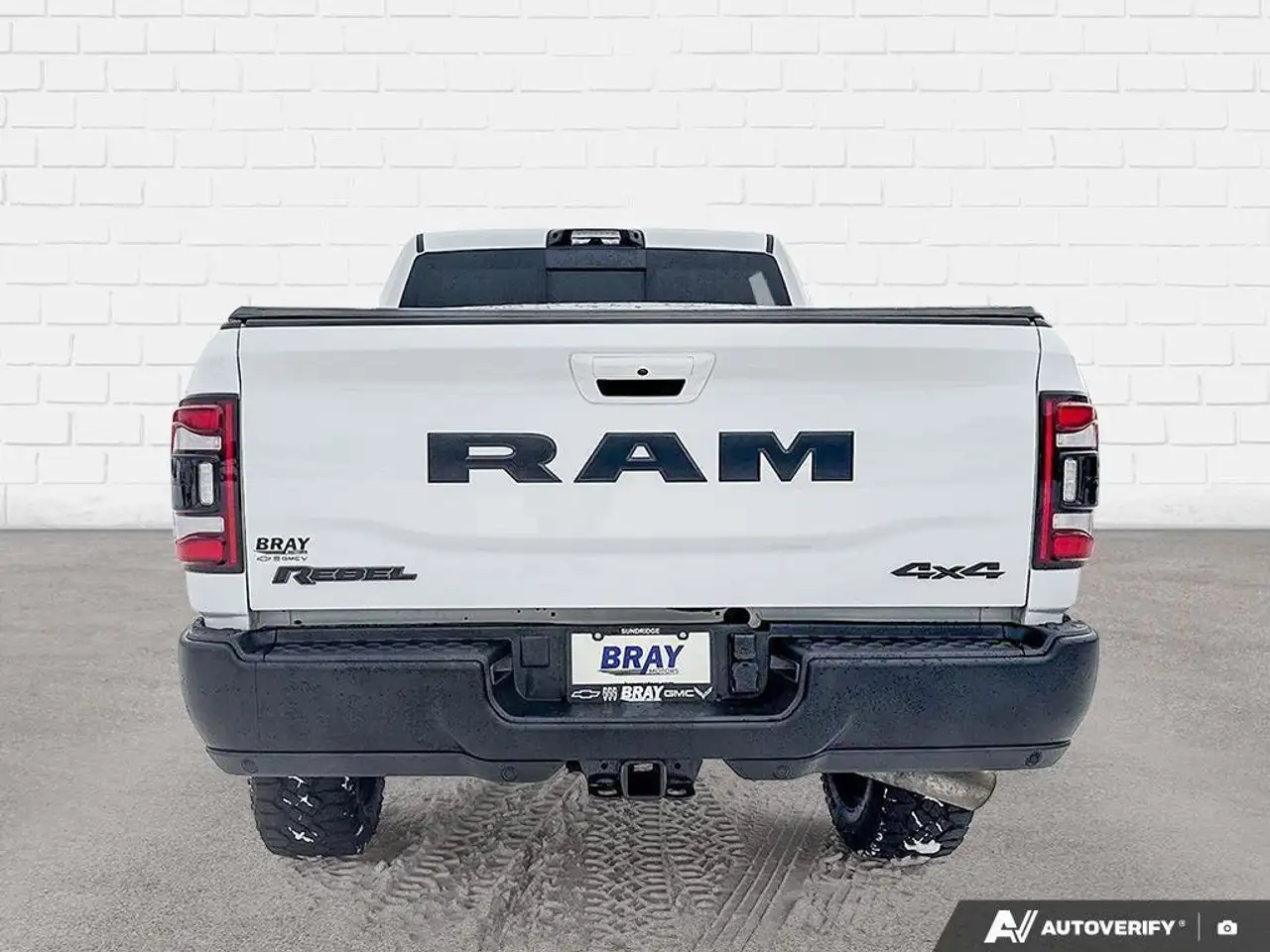 RAM 2500 снимка RAM 2500