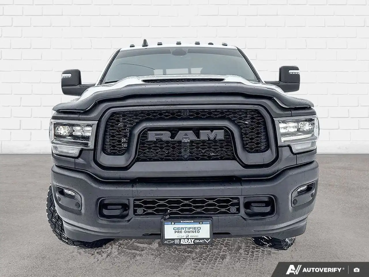 RAM 2500 снимка RAM 2500