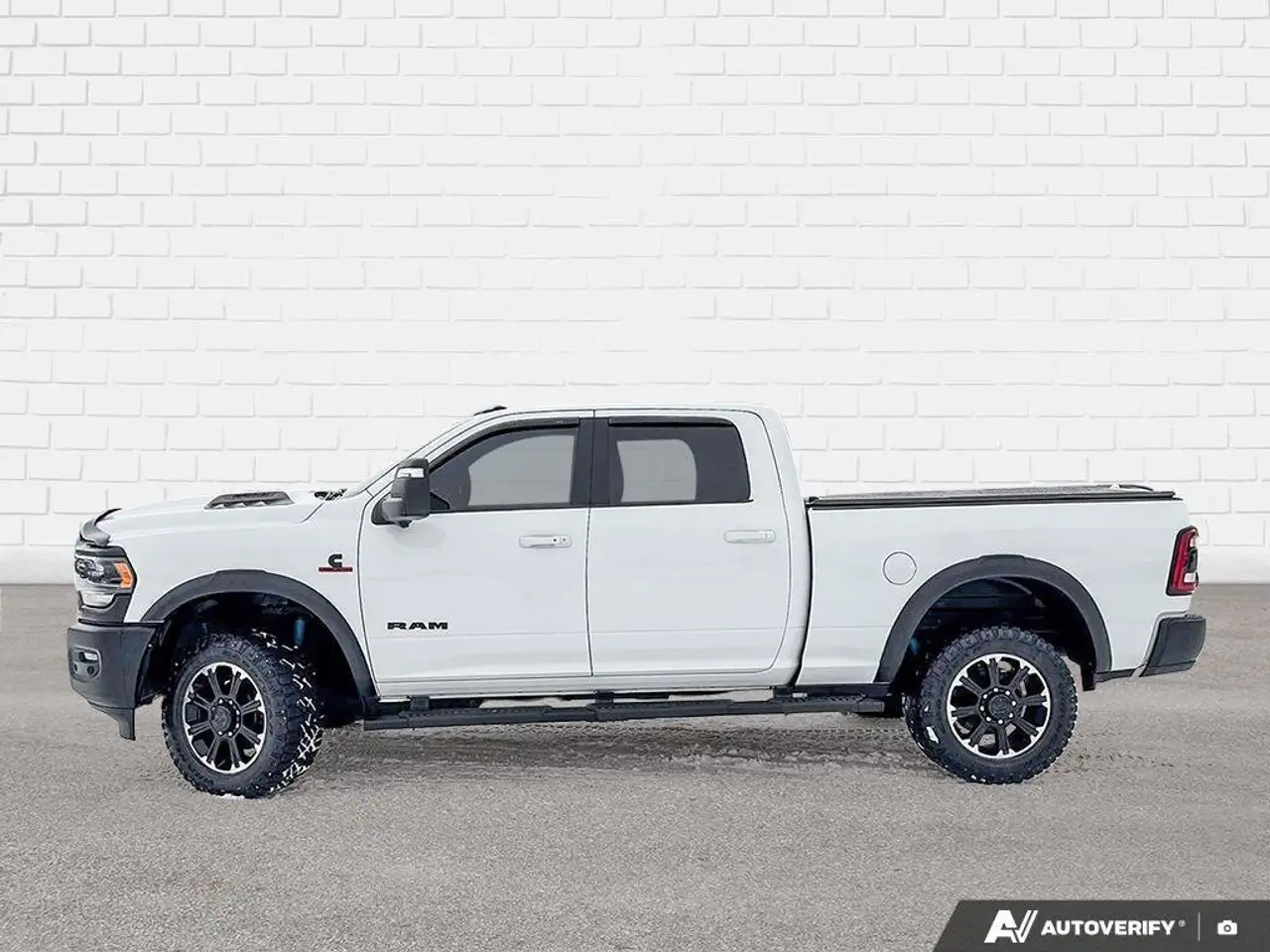 RAM 2500 снимка RAM 2500