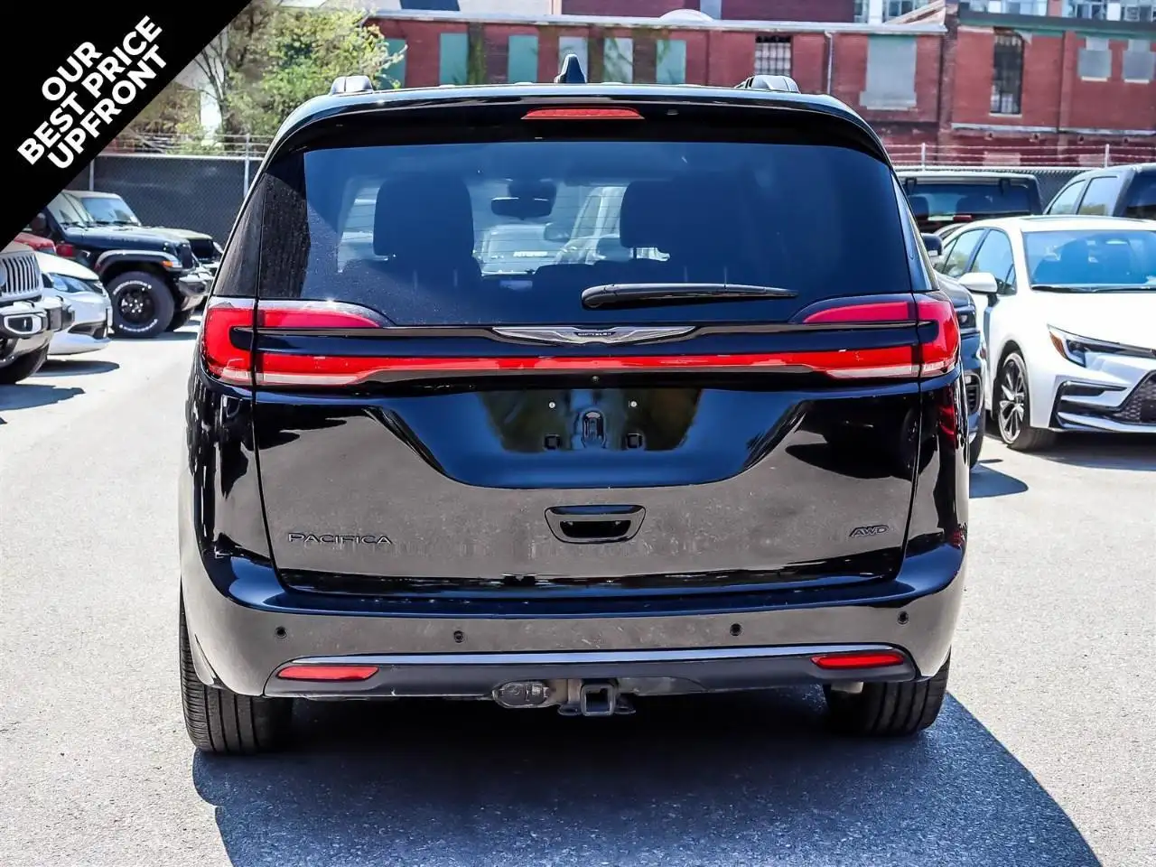 Chrysler Pacifica снимка Chrysler Pacifica
