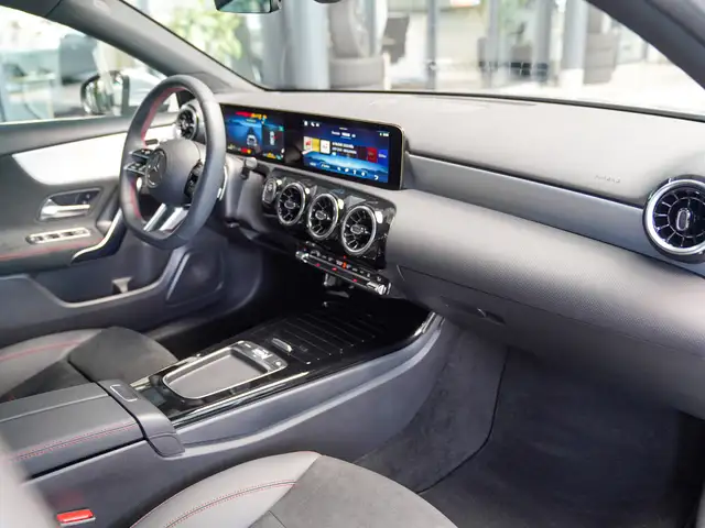 Mercedes-Benz A-Class view 10