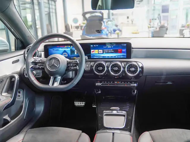 Mercedes-Benz A-Class view 14