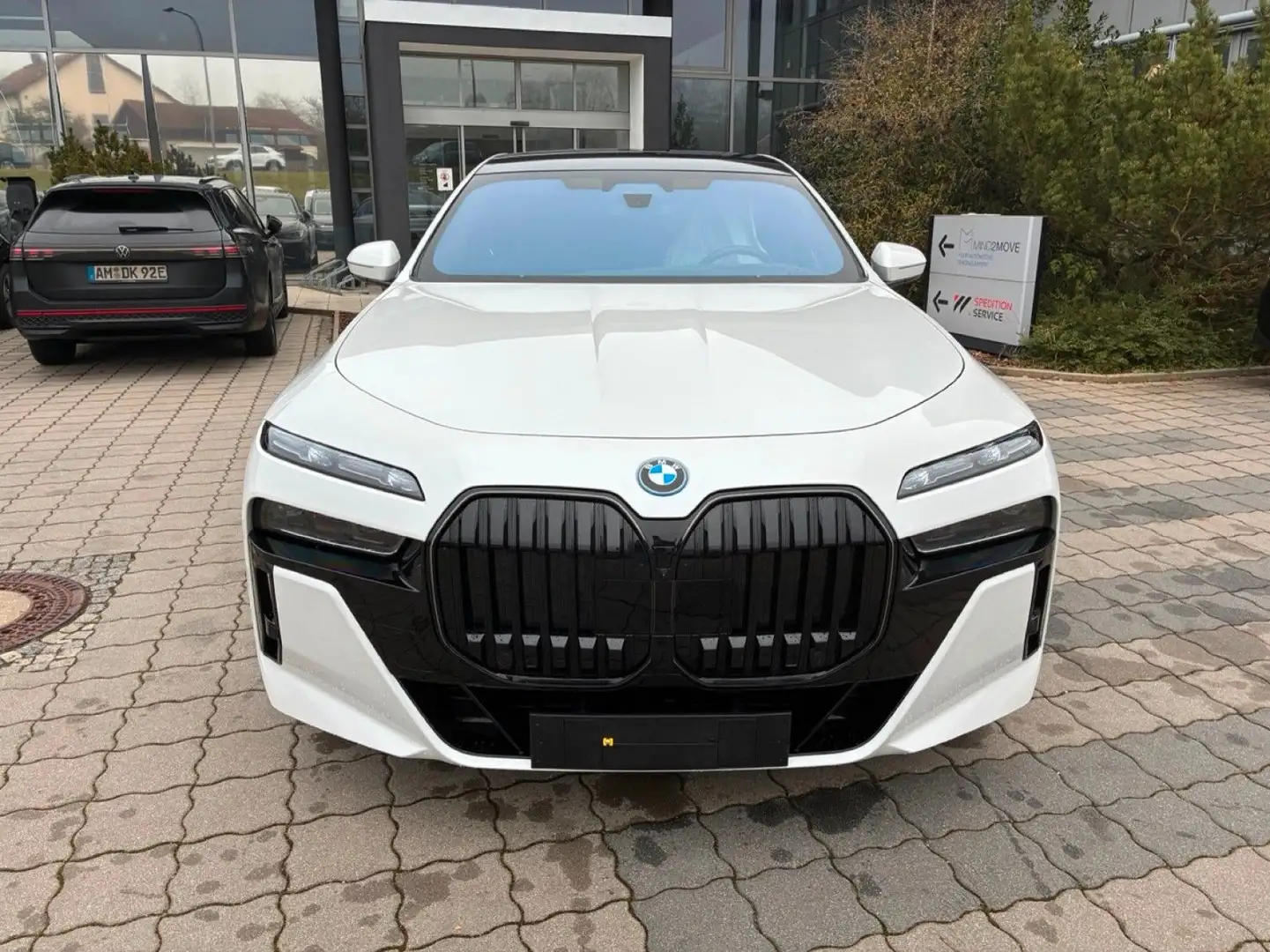 BMW i7 I7 xDrive60 M-Sport Pro B&W+PANO+ACTIVE-STEERING Weiß - 2