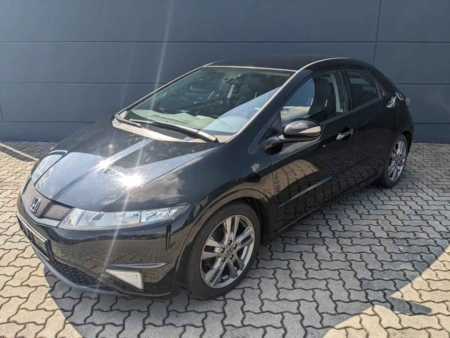 Honda Civic 1.8l Sport AHK PDC Tempomat Noir - 1