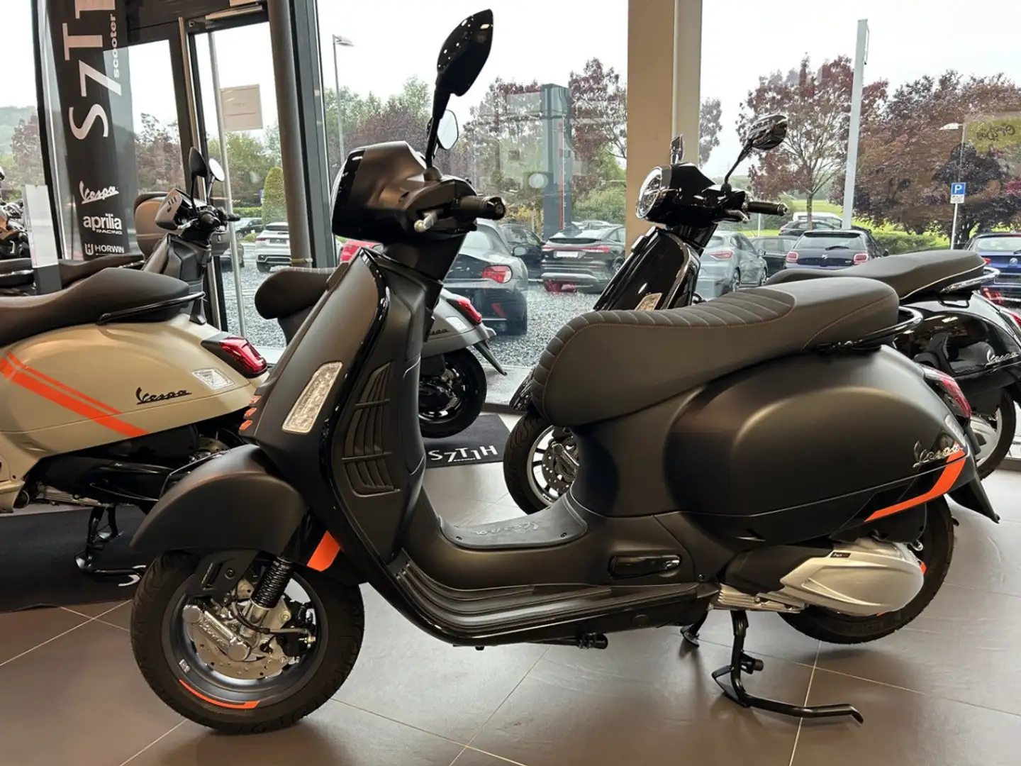 Vespa GTS 310 Super Sport Negro - 1