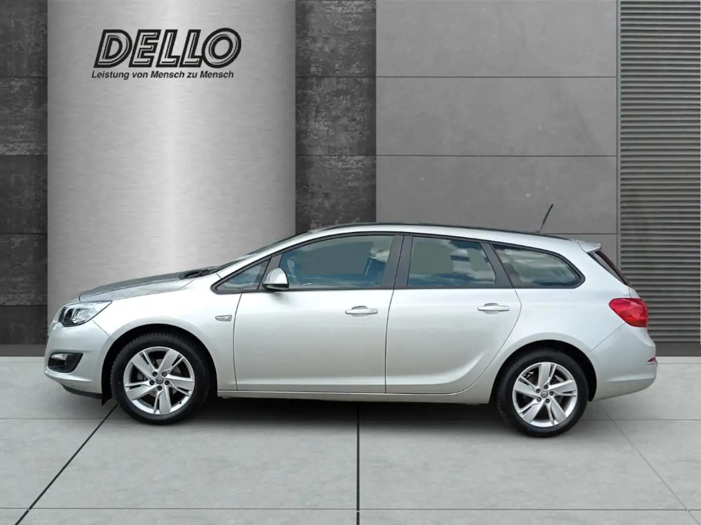Opel Astra J 1.6 ST Style Sitzhzg. PDC v+h Klimaaut. Silber - 2