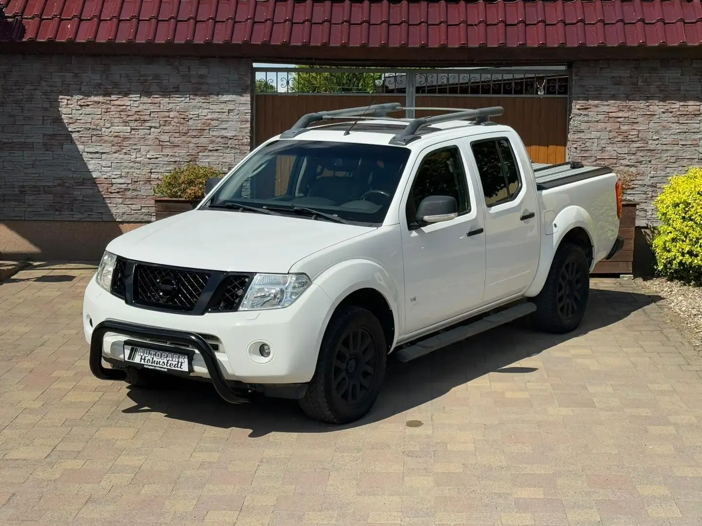 Nissan Navara Double Cab LE V6 4X4 *TÜV&Service Neu* Білий - 1