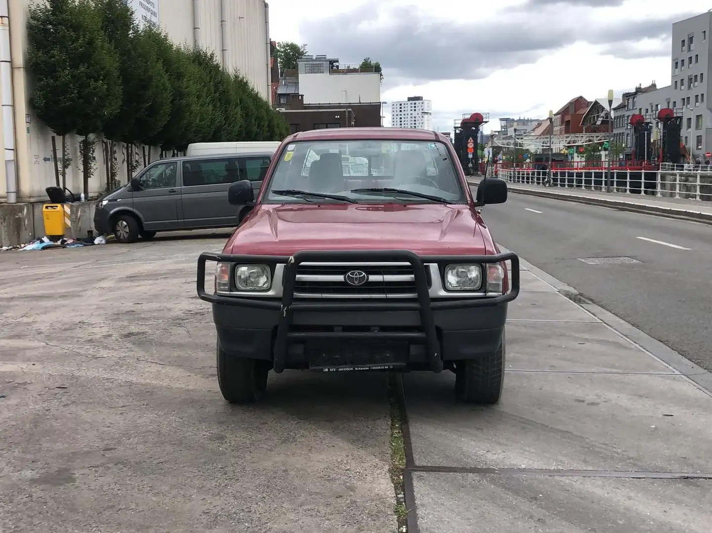 Toyota Hilux 2.4 TD 4WD Rot - 2
