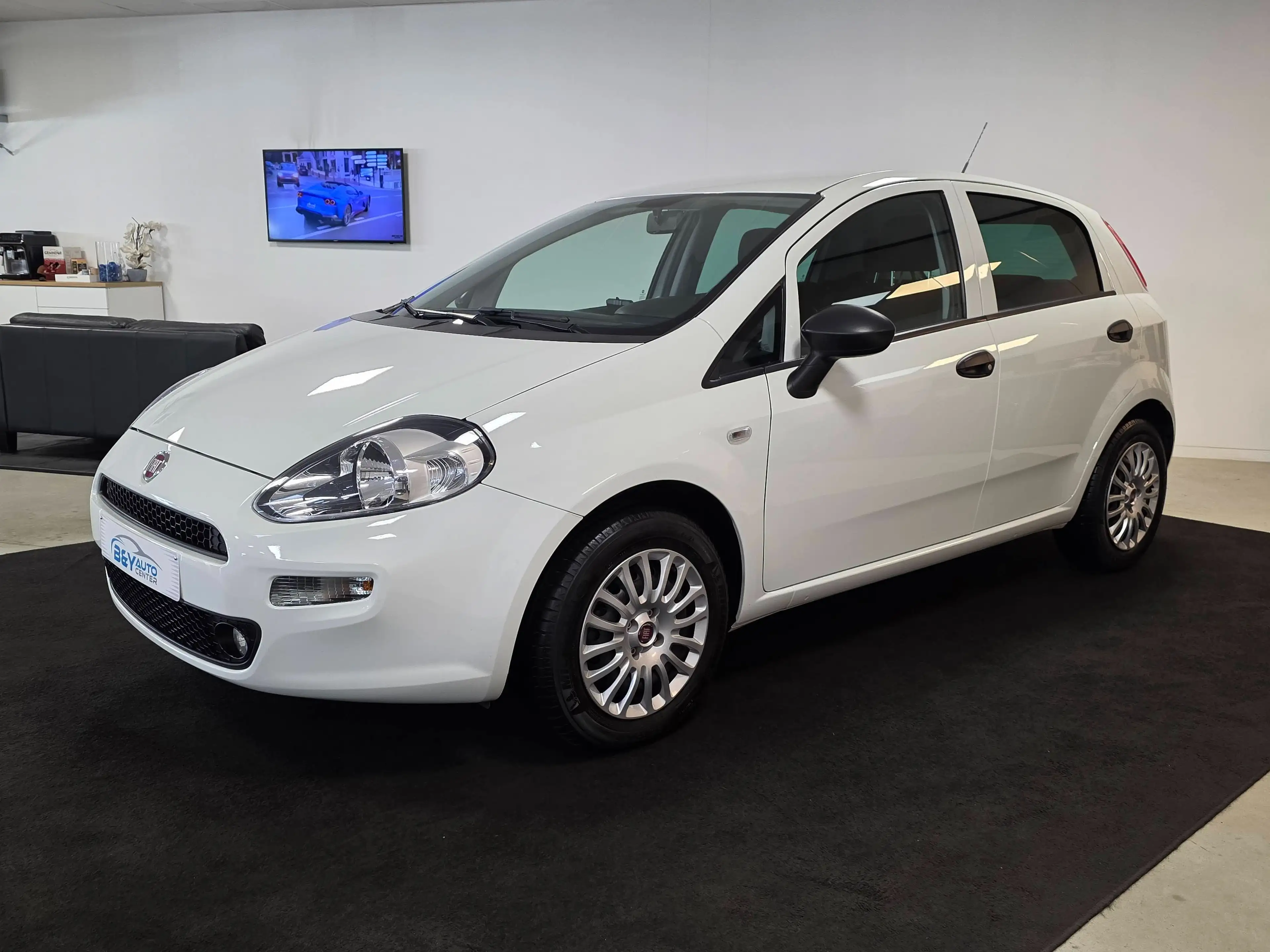 Fiat Punto Punto 1.2 Benzine / Camera / Digitale Airco — photo 2