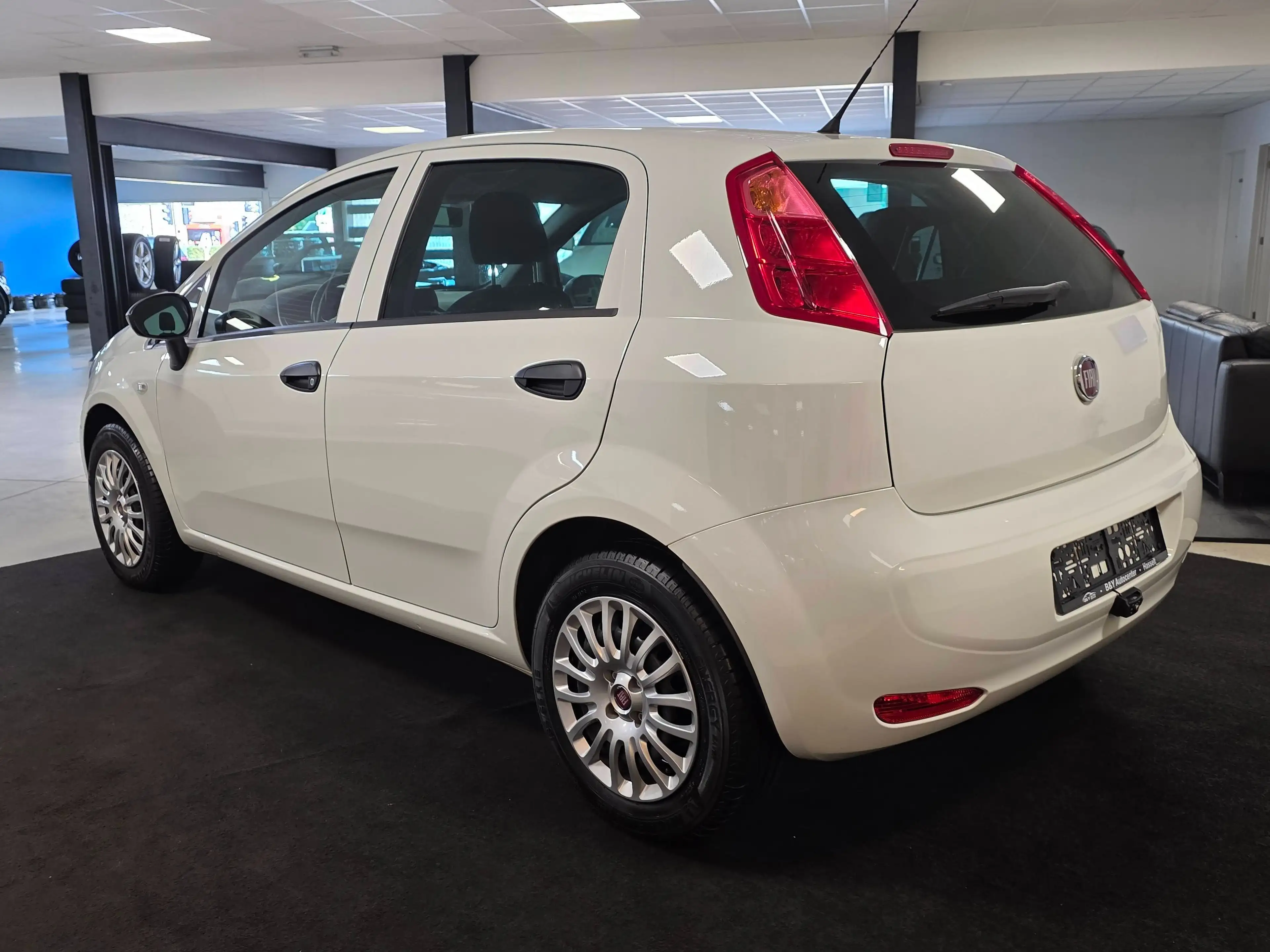 Fiat Punto Punto 1.2 Benzine / Camera / Digitale Airco — photo 5