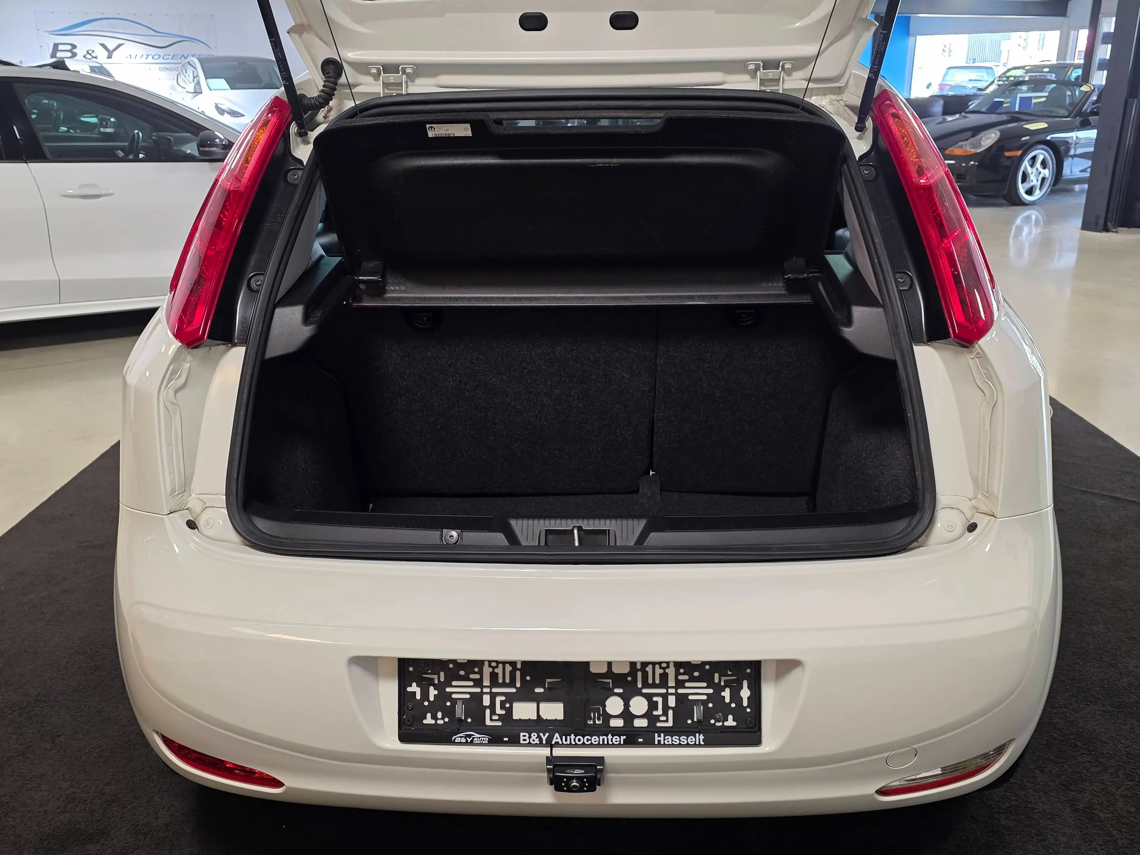 Fiat Punto Punto 1.2 Benzine / Camera / Digitale Airco — photo 8
