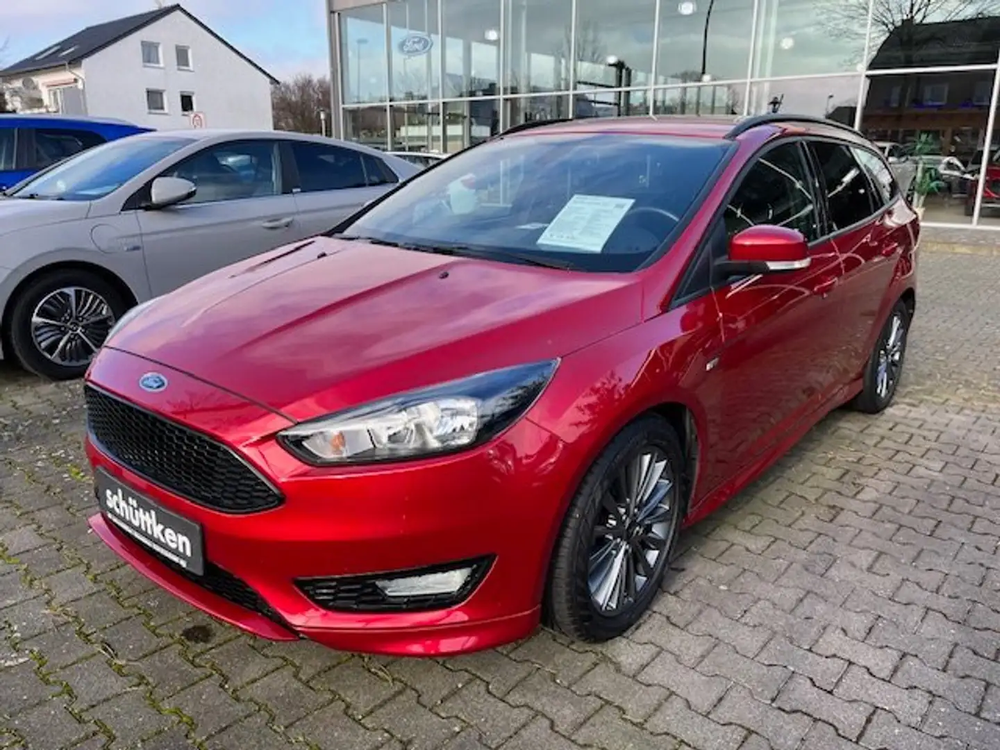 Ford Focus 1.0 EcoBoost ST-Line SYNC, WiPa, PDC, Alu17", AHK Rot - 1