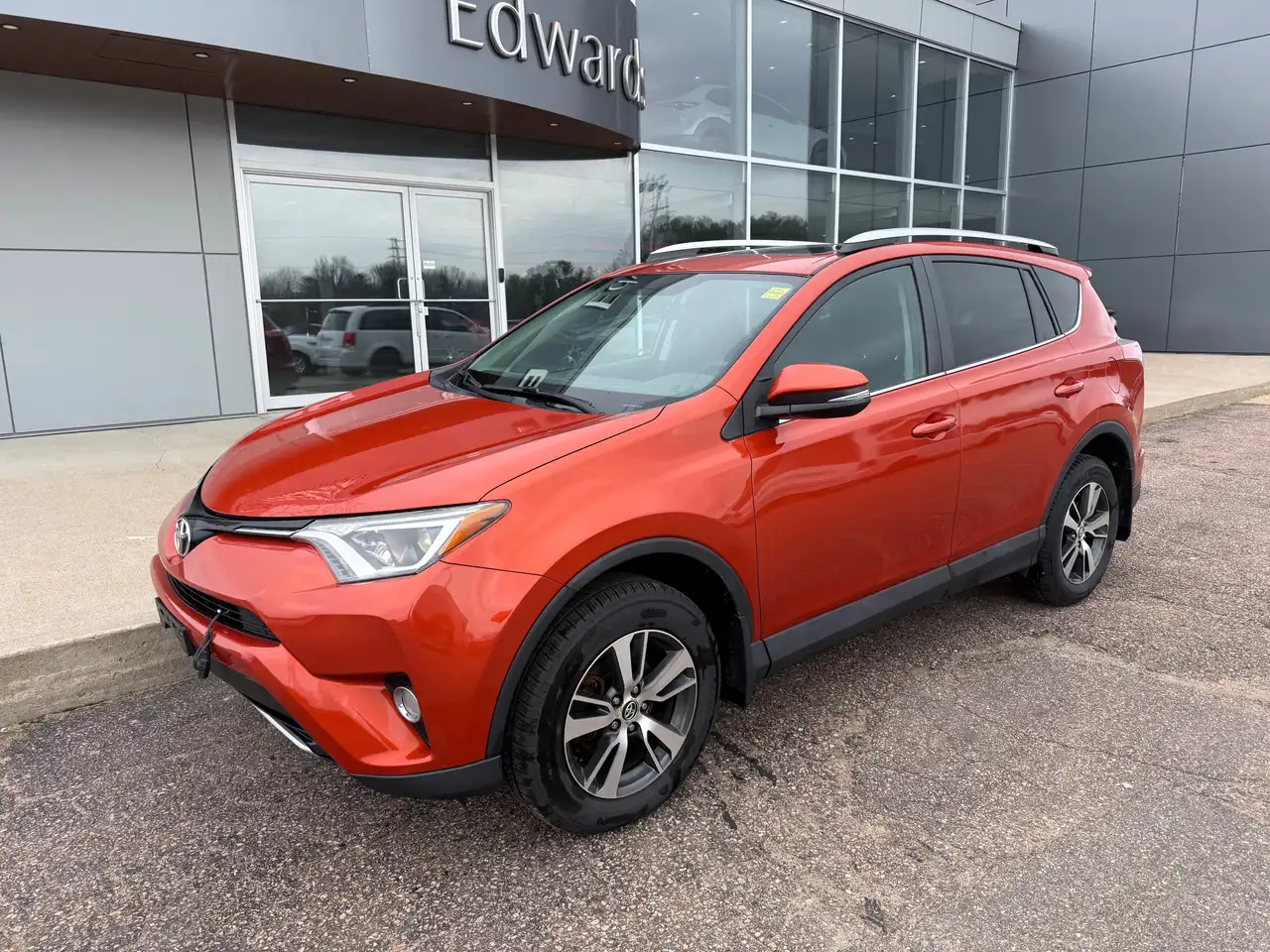 Toyota RAV 4 снимка Toyota RAV 4