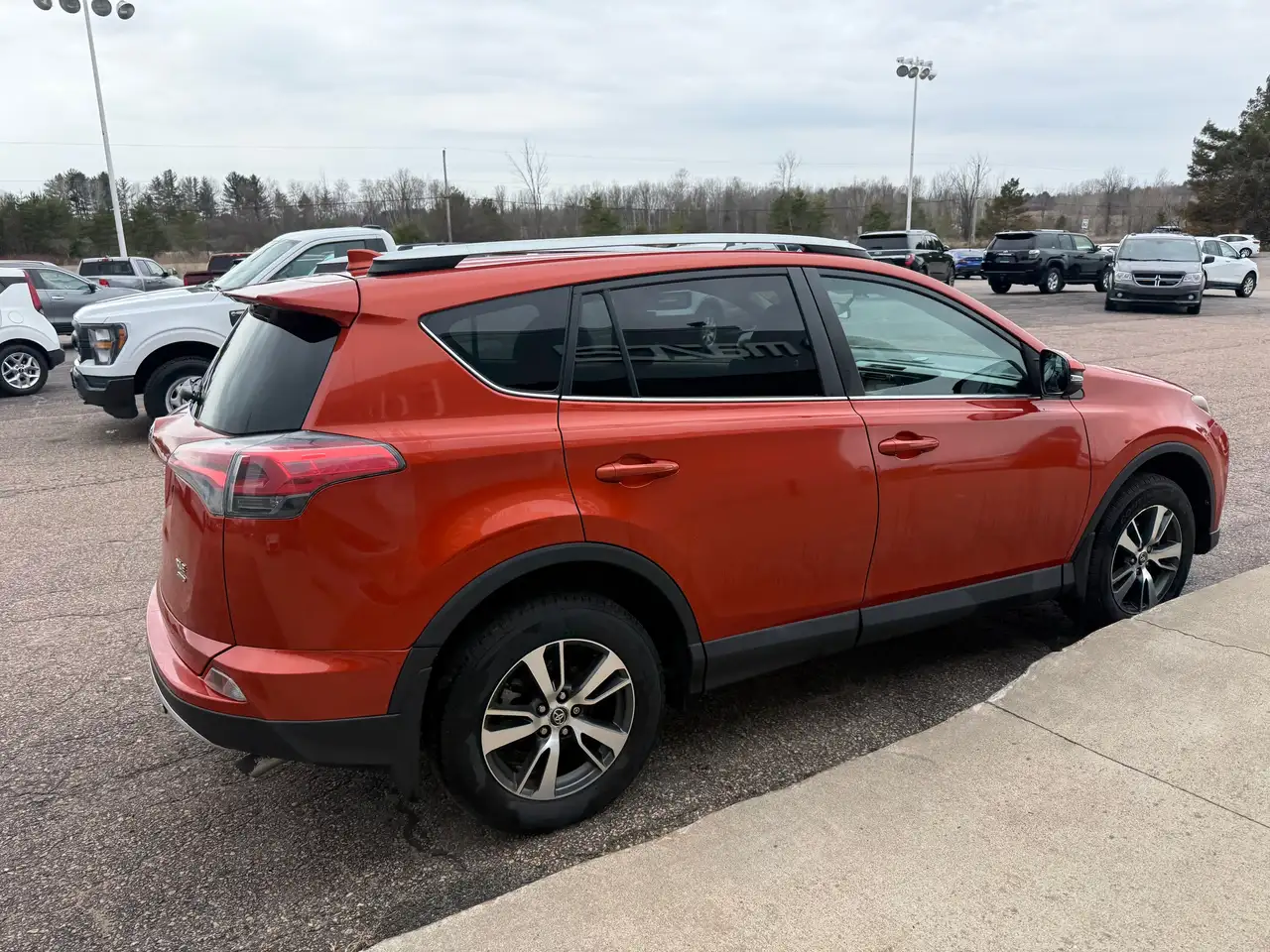 Toyota RAV 4 снимка Toyota RAV 4