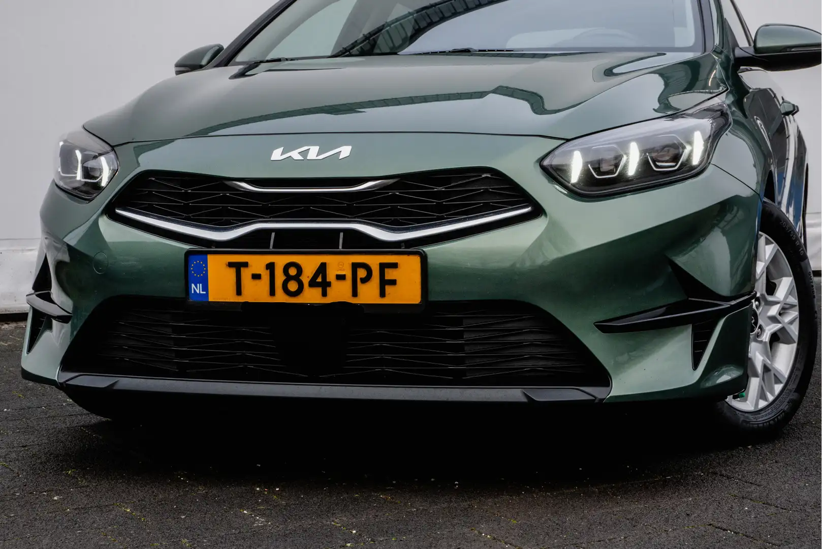 Kia Ceed SW / cee'd SW Sportswagon 1.0 T-GDi MHEV Aut. DynamicPlusLine Fu Verde - 2