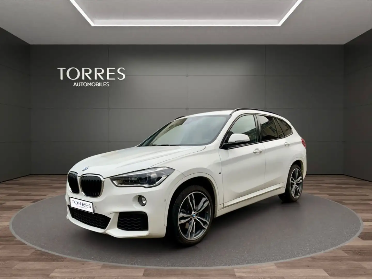 BMW X1 18d S DRIVE 2.0 150ch M-SPORT Bianco - 2