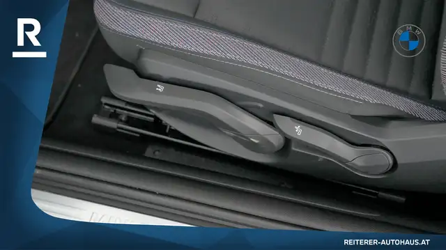 Mini Hatch view 28