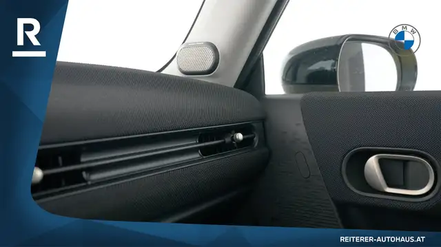 Mini Hatch view 22
