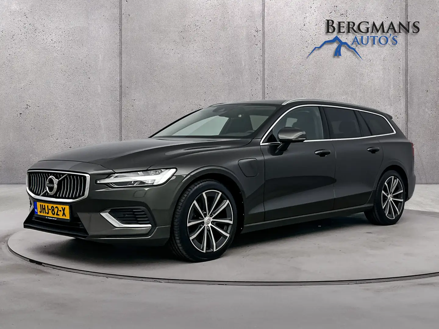 Volvo V60 - 2.0 T6 Recharge AWD Momentum // DEALERONDERHOUDE Grigio - 1