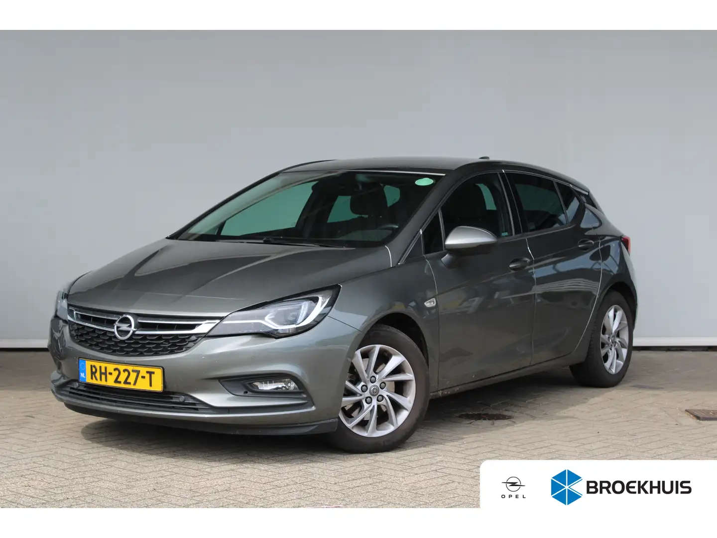 Opel Astra 1.6 Innovation | Achteruitrijcamera | Apple Carpla Grijs - 1