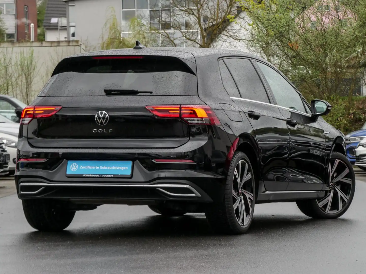 Volkswagen Golf Style 2.0 TDI DSG AHK Kamera Pano Head-Up N Schwarz - 2