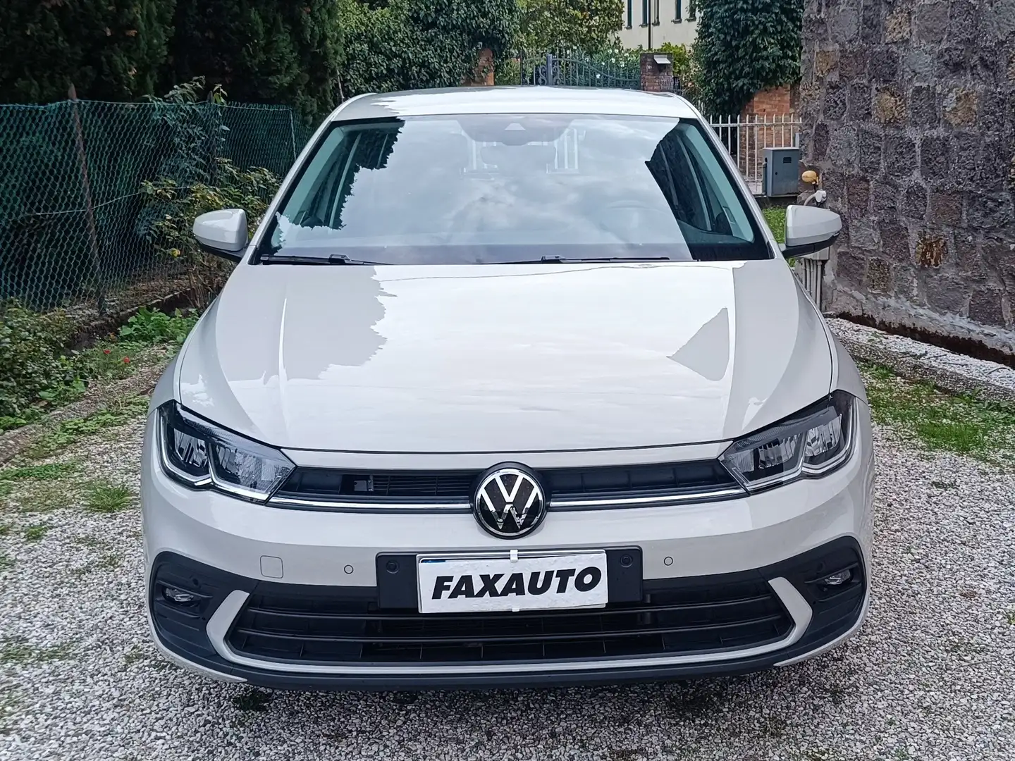 Volkswagen Polo Polo VI 2022 1.0 tsi Life 95cv dsg 24 MESI DI GAR. Beige - 1