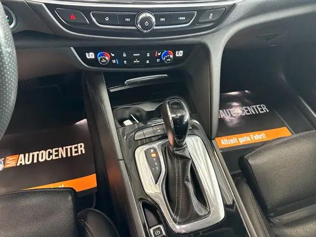 Opel Insignia view 11