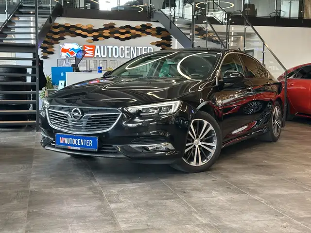 Opel Insignia main image