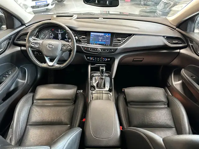 Opel Insignia view 6