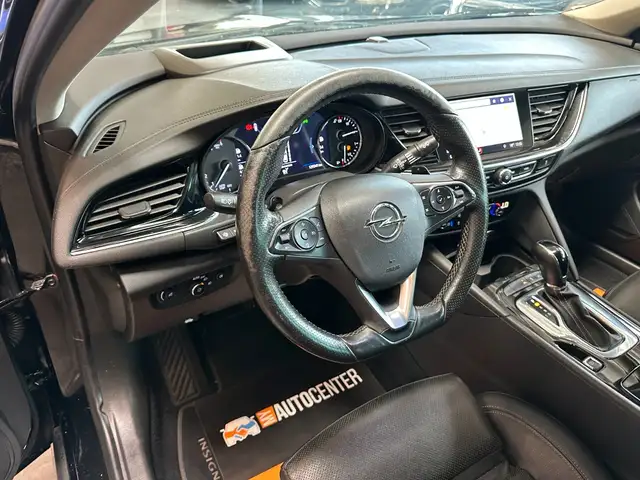 Opel Insignia view 10