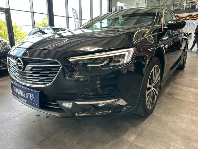 Opel Insignia view 4
