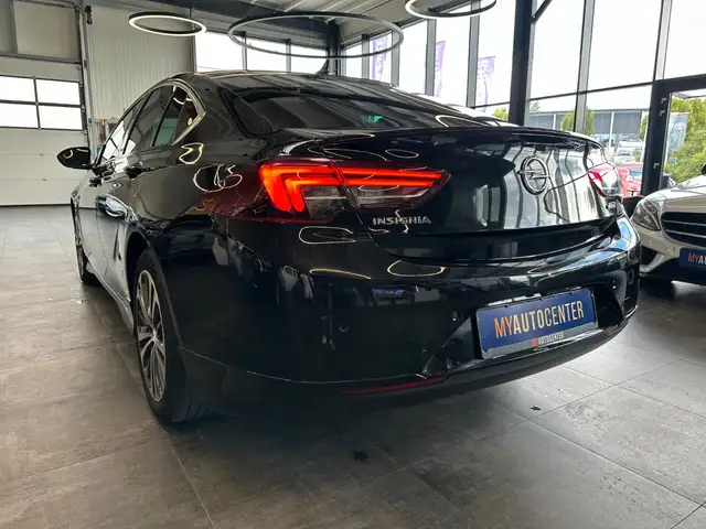 Opel Insignia view 5