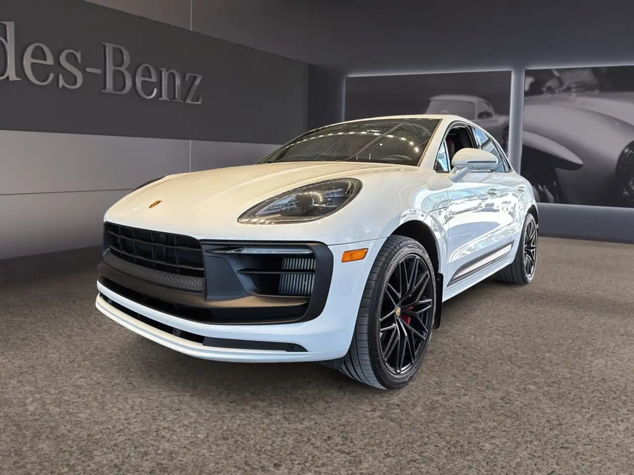 2022 Porsche Macan