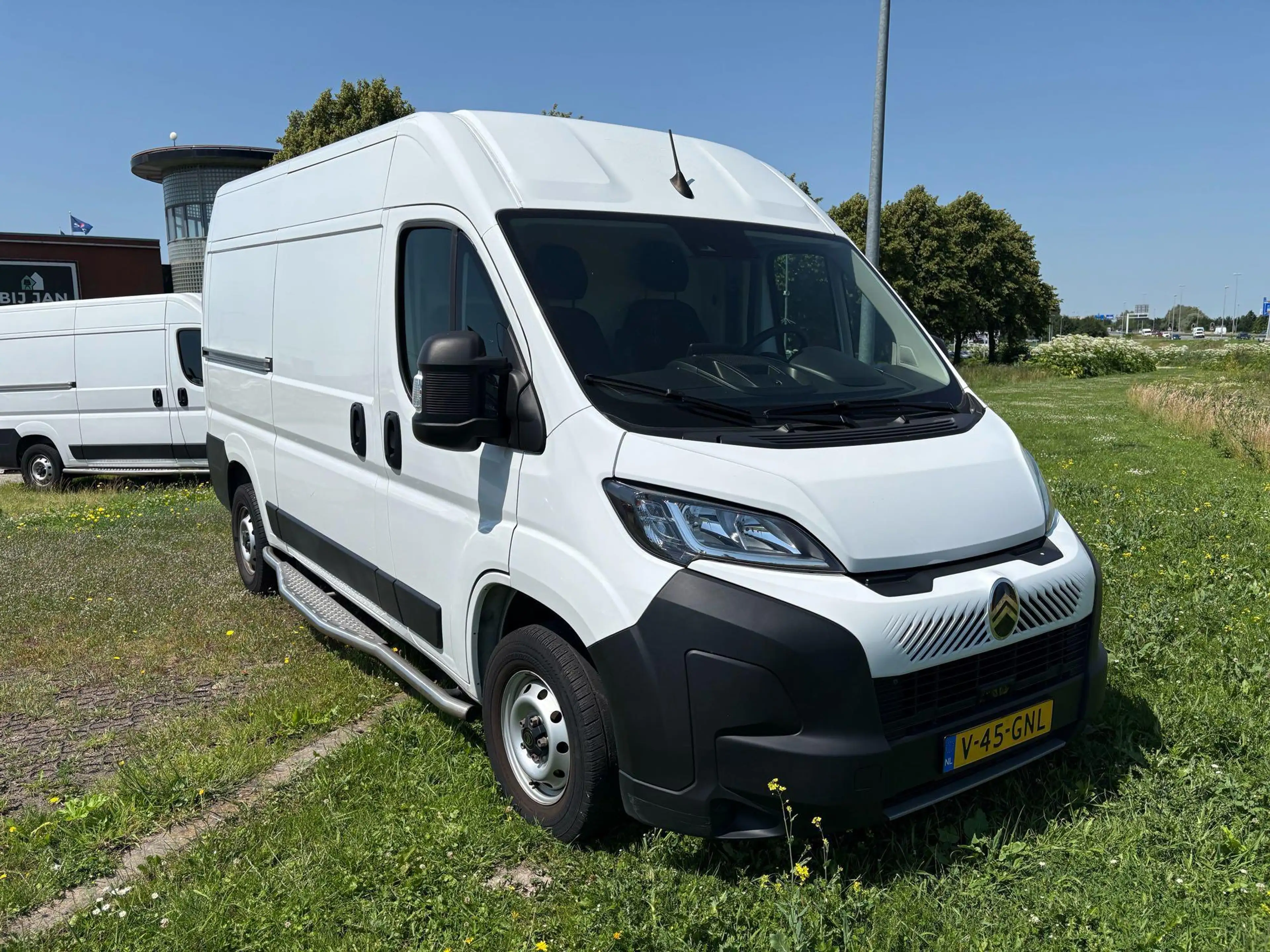 Citroen Jumper 2.2 BlueHDi 120 S&S L2H2 3.3t — photo 4