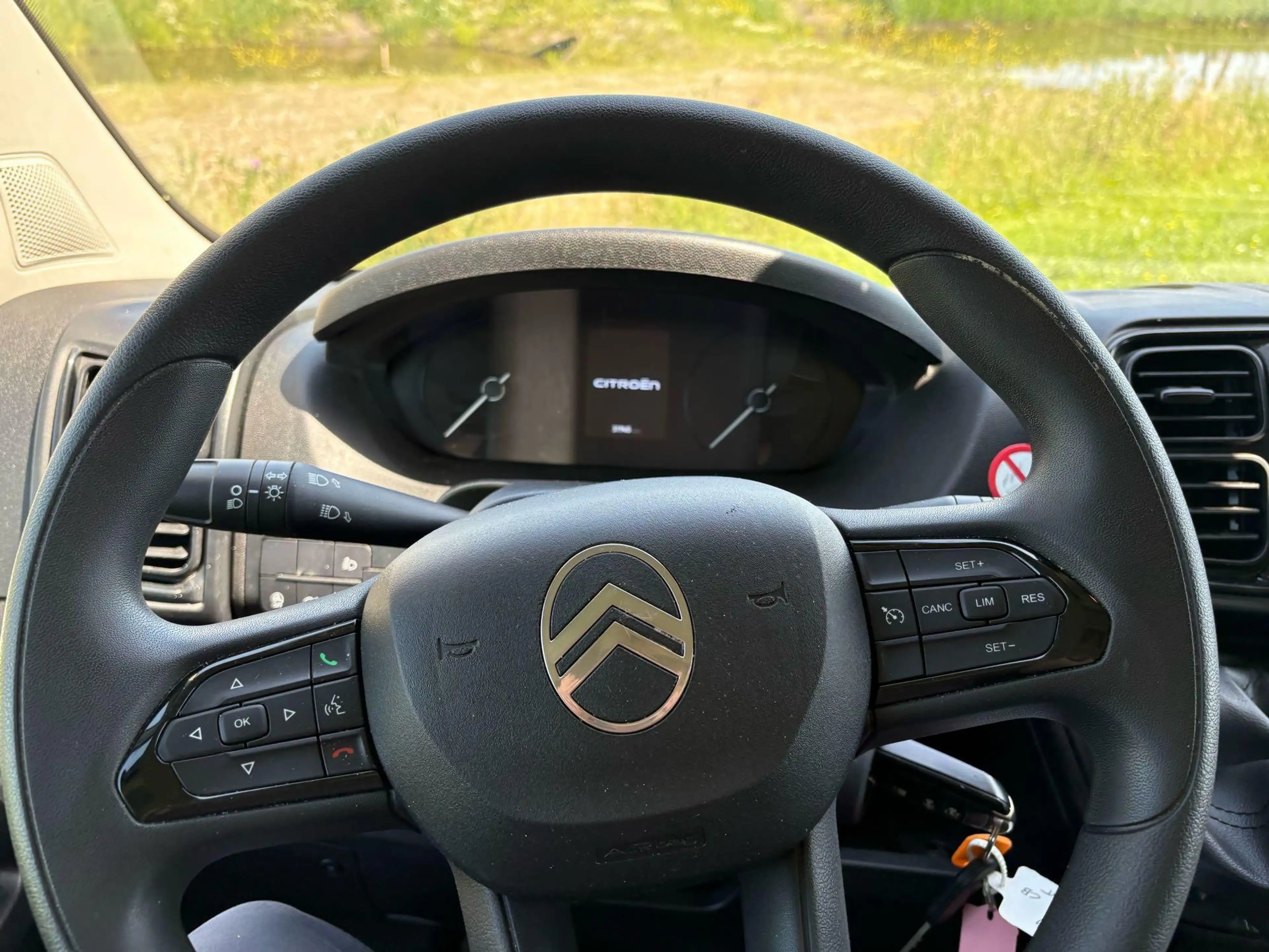 Citroen Jumper 2.2 BlueHDi 120 S&S L2H2 3.3t — photo 14