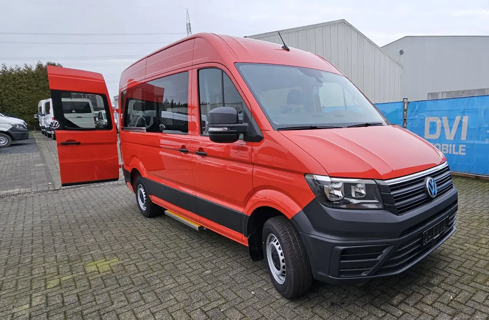 Volkswagen Crafter KMP L3H2 Kombi MTF 9 Sitze Rot - 2