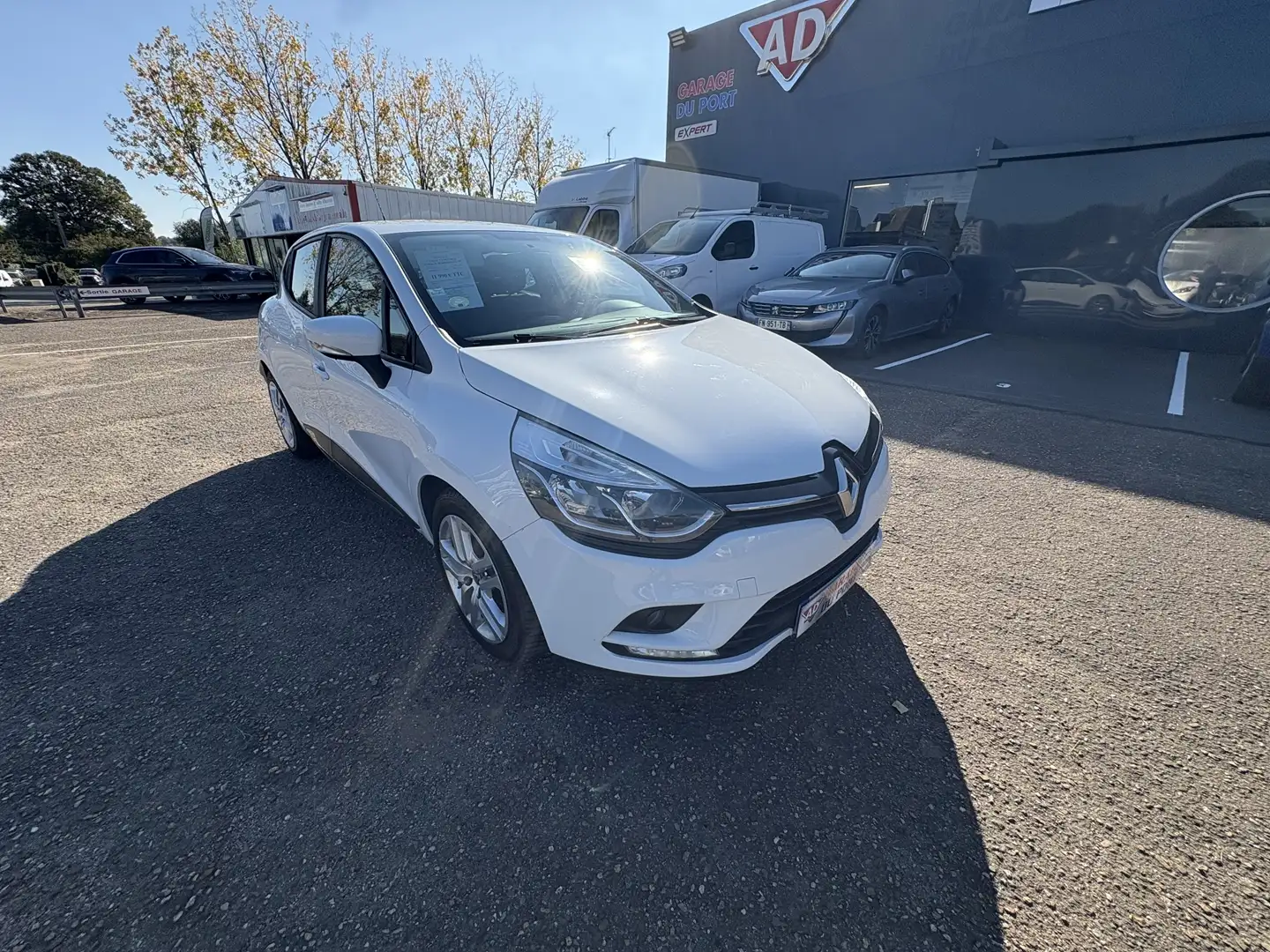 Renault Clio 1.5 DCI 90CH ENERGY BUSINESS 82G 5P Blanc - 1