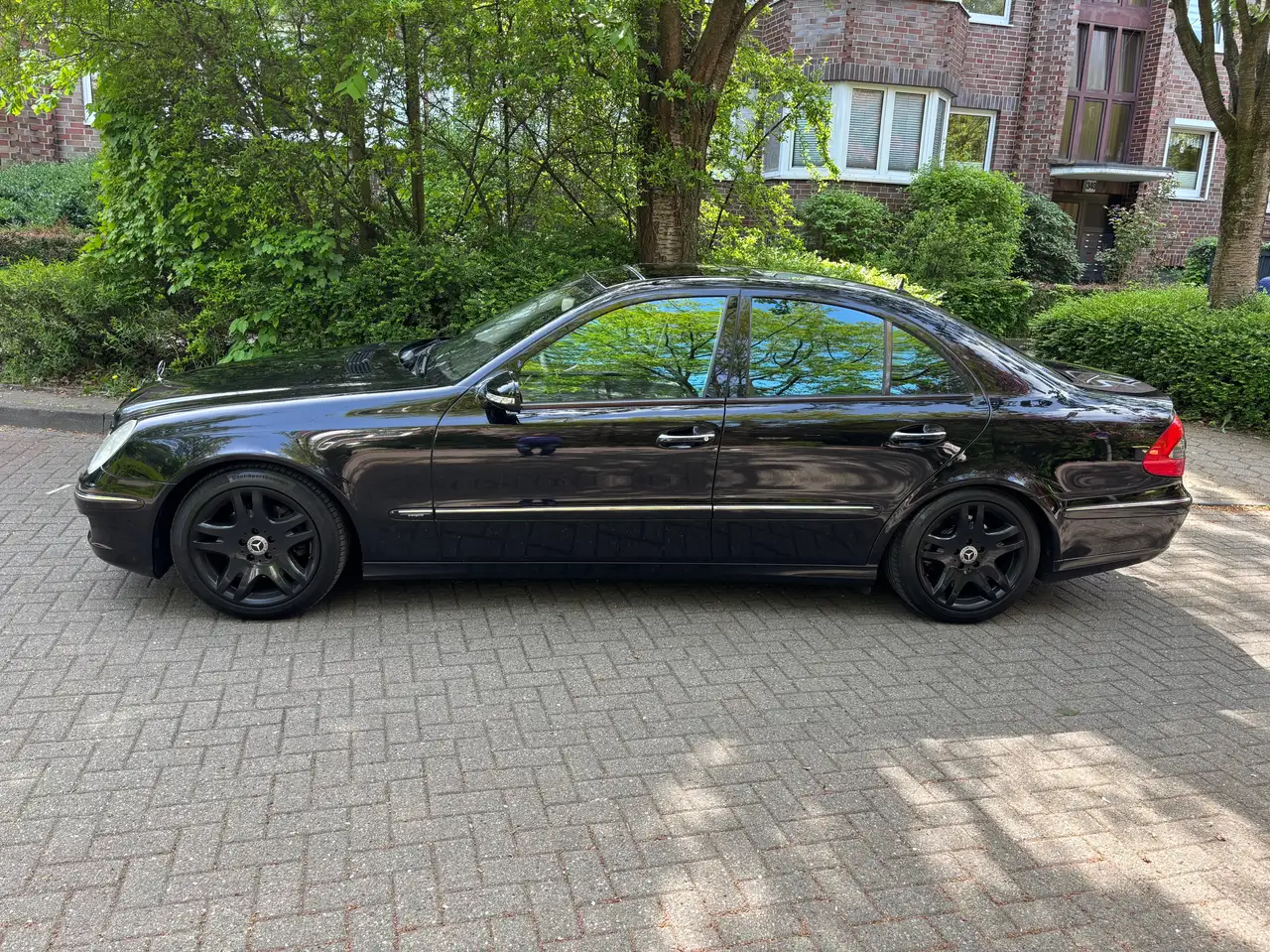 Mercedes-Benz E 320