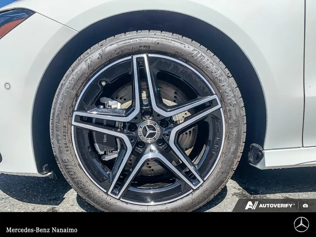 Mercedes-Benz CLA снимка Mercedes-Benz CLA