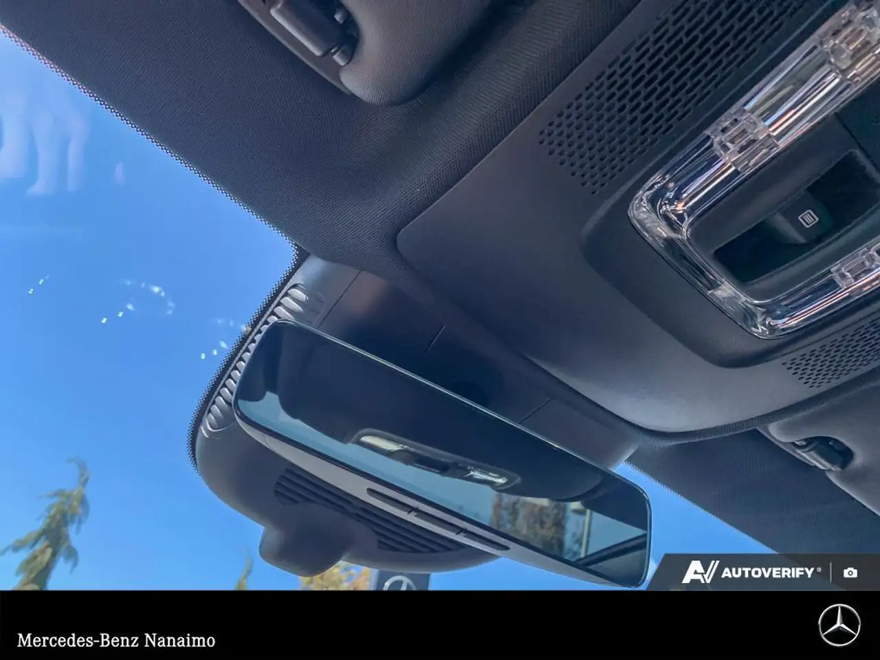 Mercedes-Benz CLA снимка Mercedes-Benz CLA