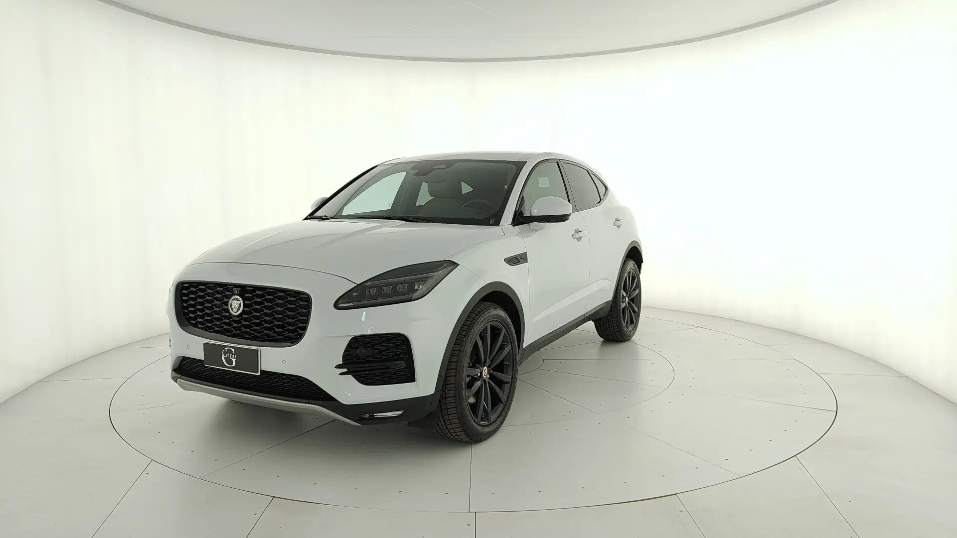 Jaguar E-Pace 2.0d i4 mhev SE awd 163cv auto Bianco - 1