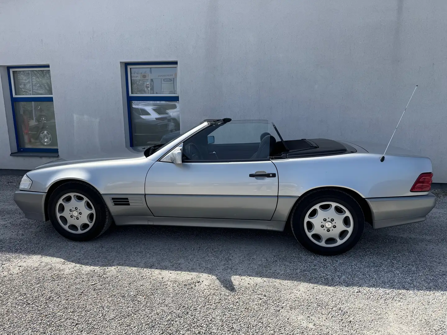 Mercedes-Benz SL 300 Roadster Aut. Silber - 2
