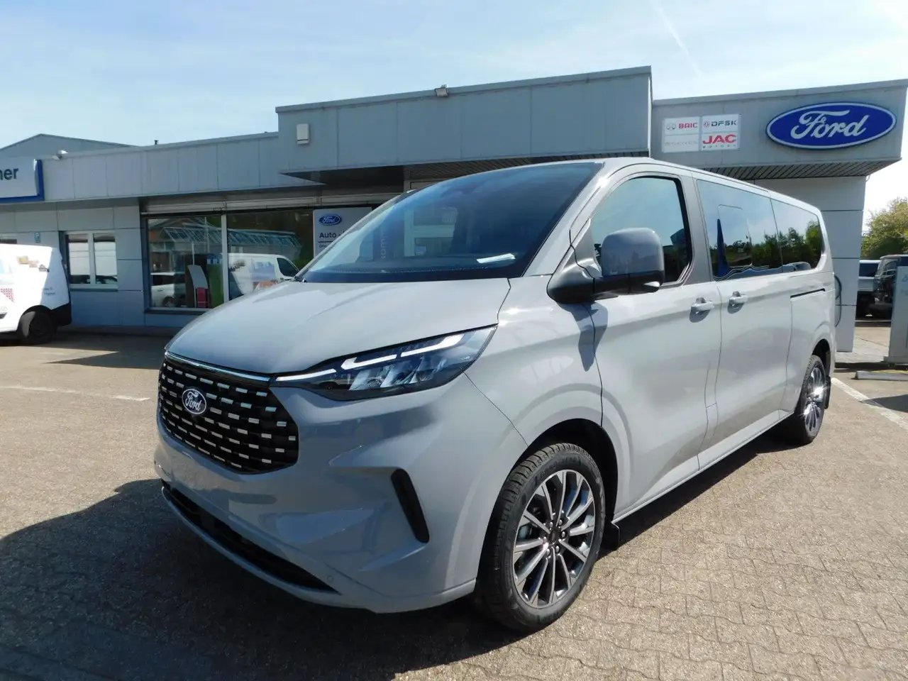 Ford Tourneo Custom 2.0 L2 Autom Titanium X AHK/360° 3