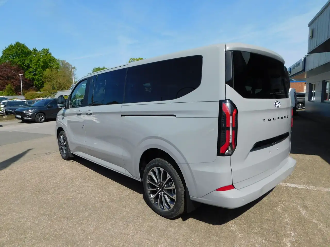 Ford Tourneo Custom 2.0 L2 Autom Titanium X AHK/360° 7