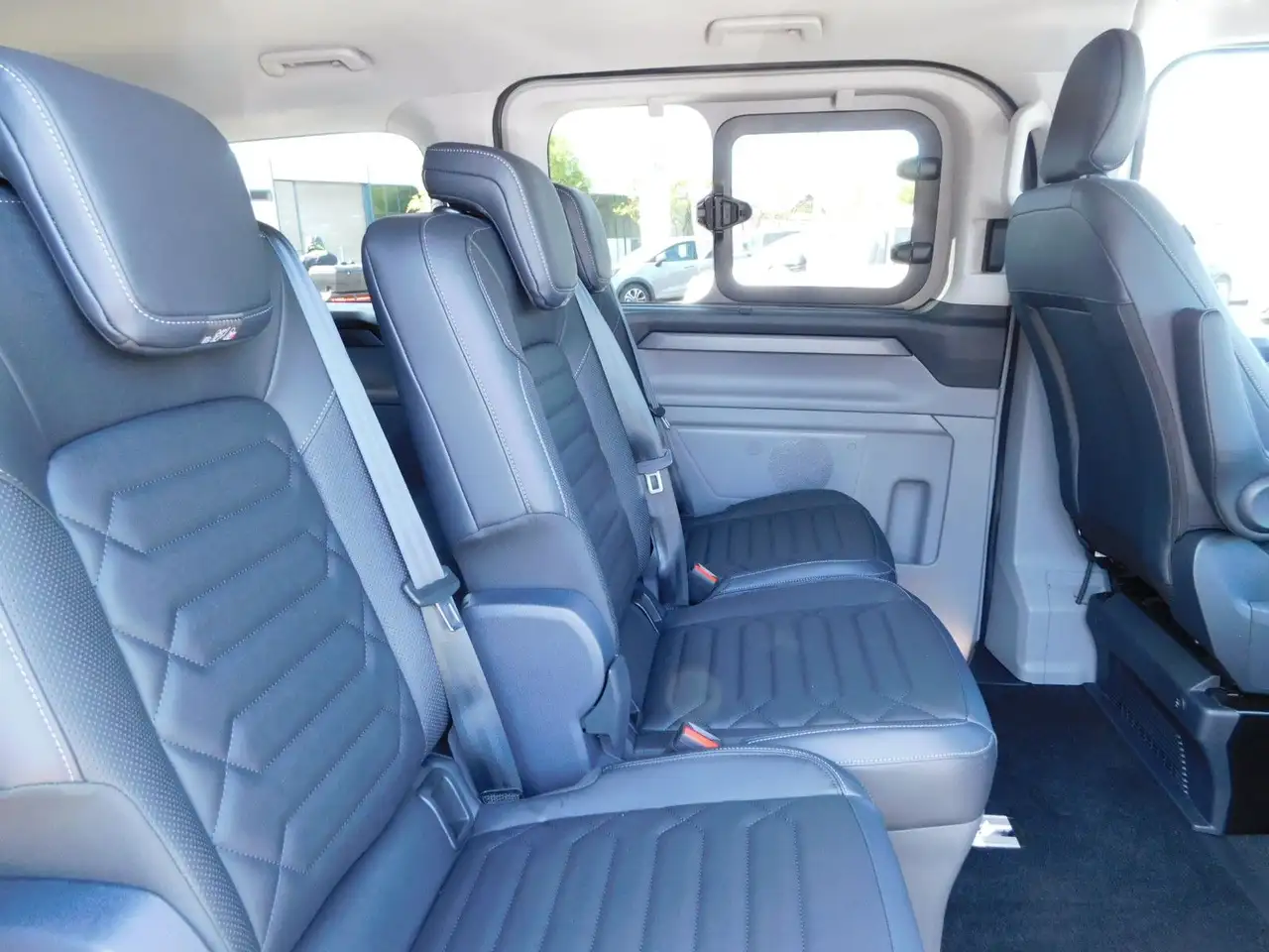 Ford Tourneo Custom 2.0 L2 Autom Titanium X AHK/360° 16