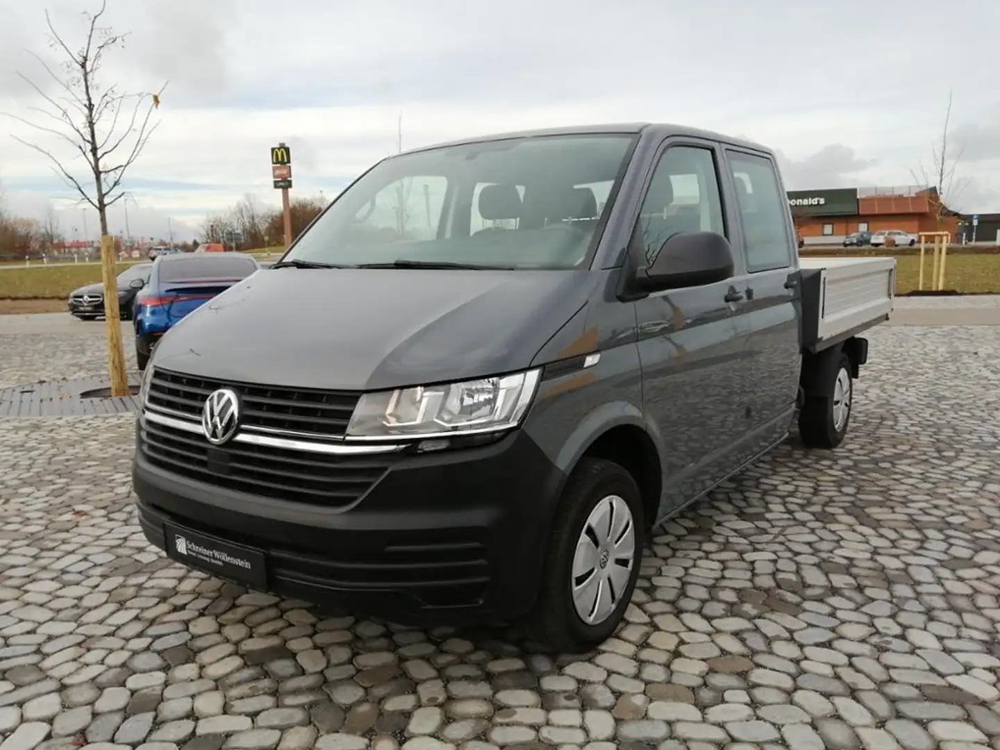 Volkswagen T6.1 Transporter 2.0 TDI Pritsche DoKa Klima*AHK Grau - 2