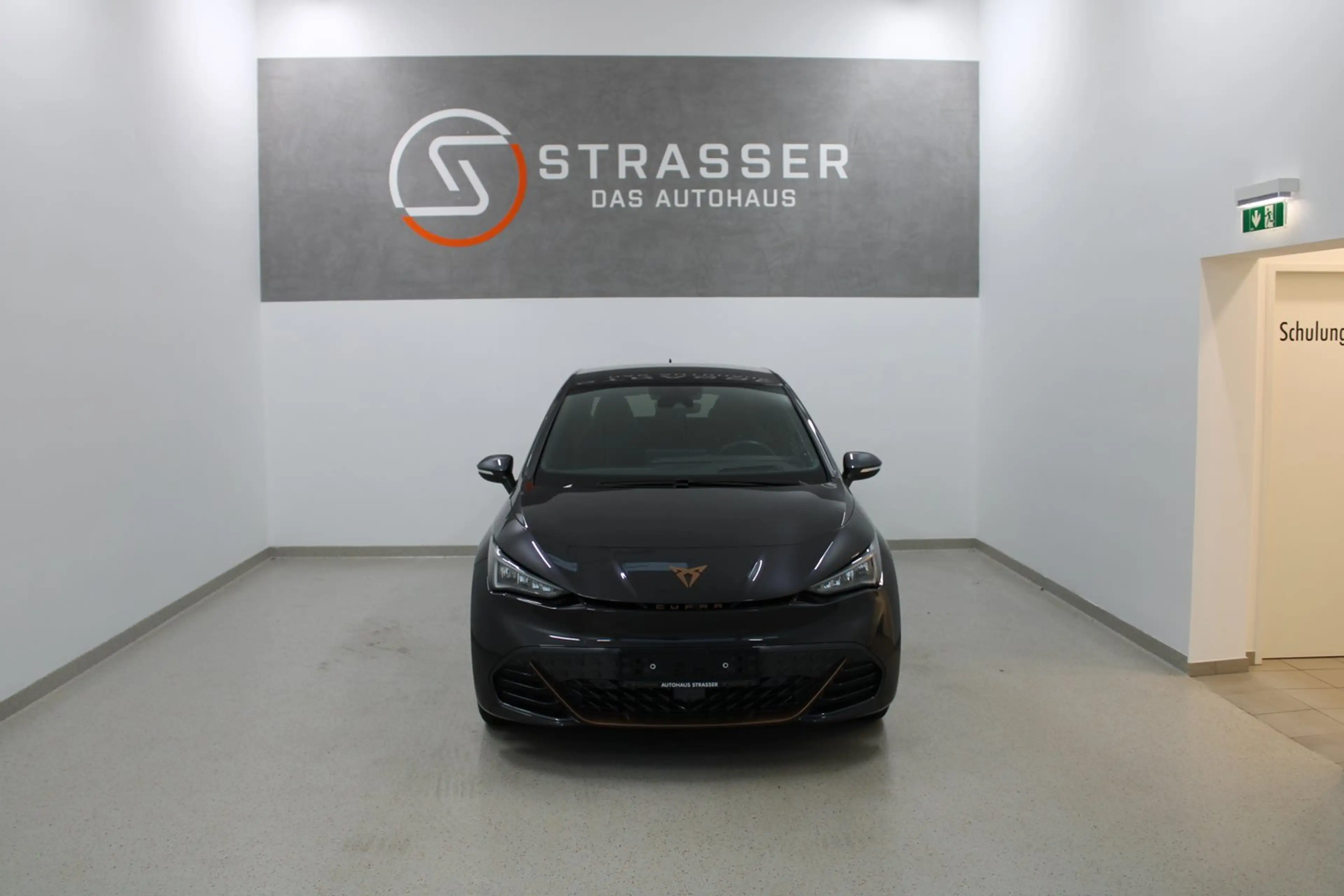 CUPRA Born 58/62 e-Boost 170kW/231PS — photo 2