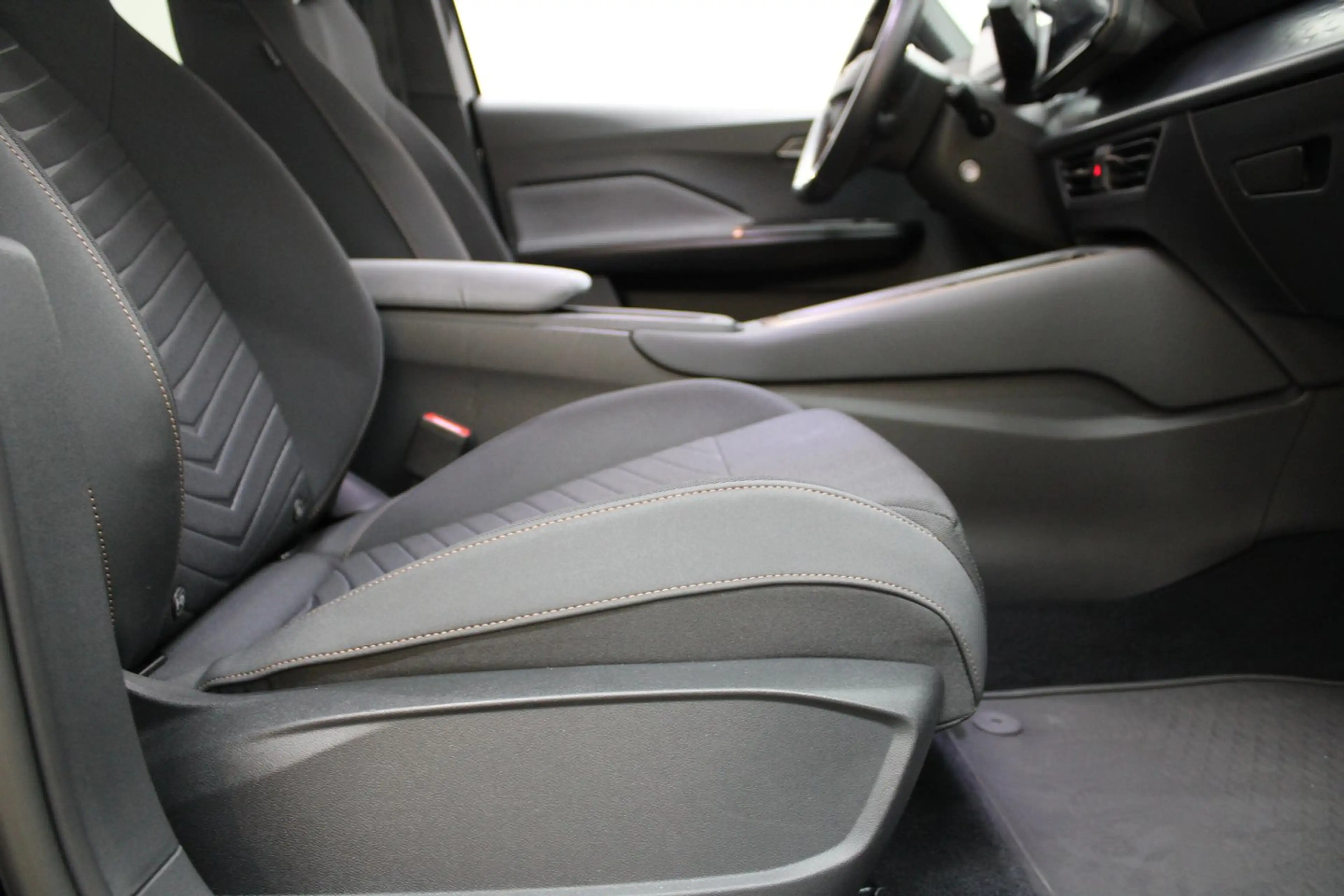 CUPRA Born 58/62 e-Boost 170kW/231PS — photo 8