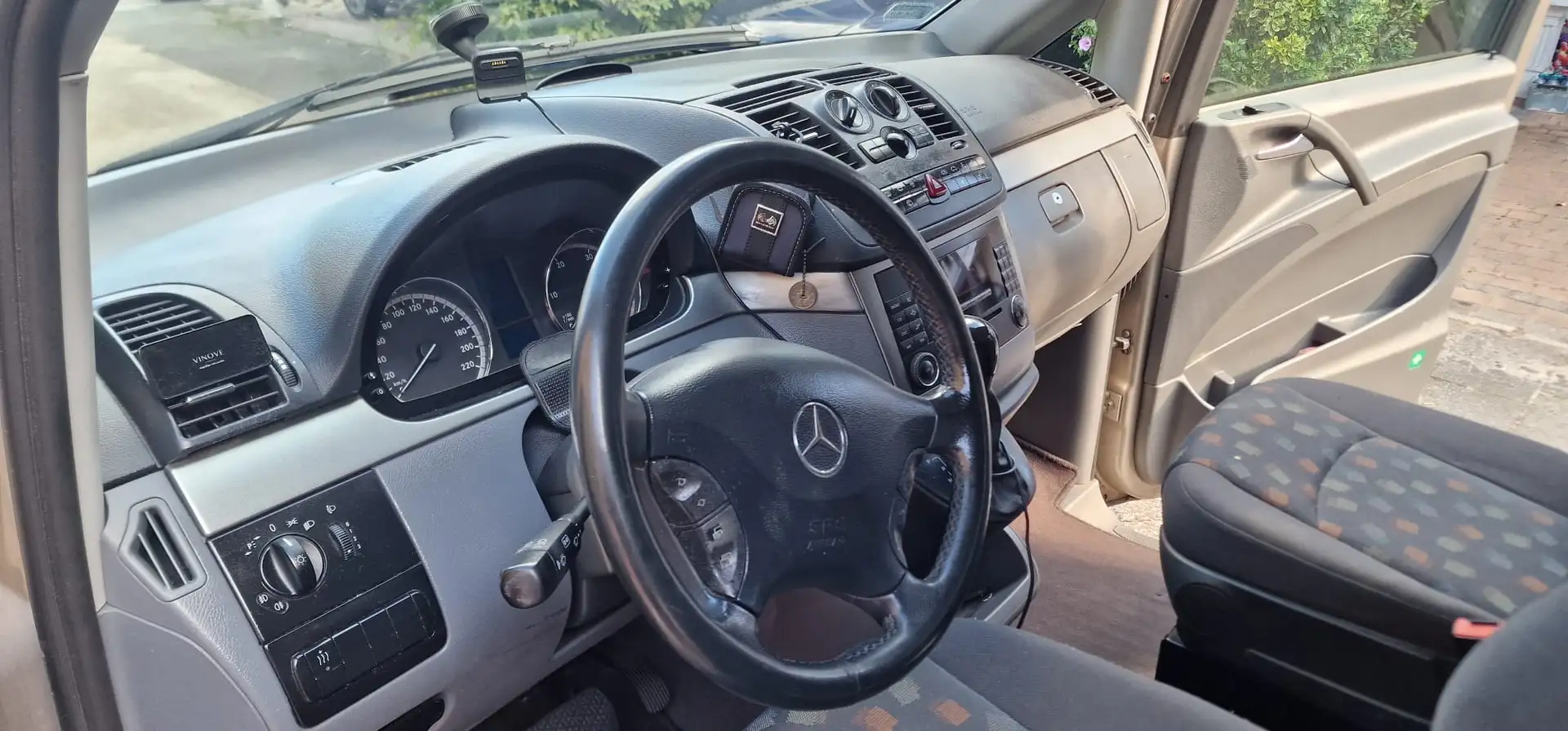 Mercedes-Benz Vito 4x4 limited edtion Сірий - 1