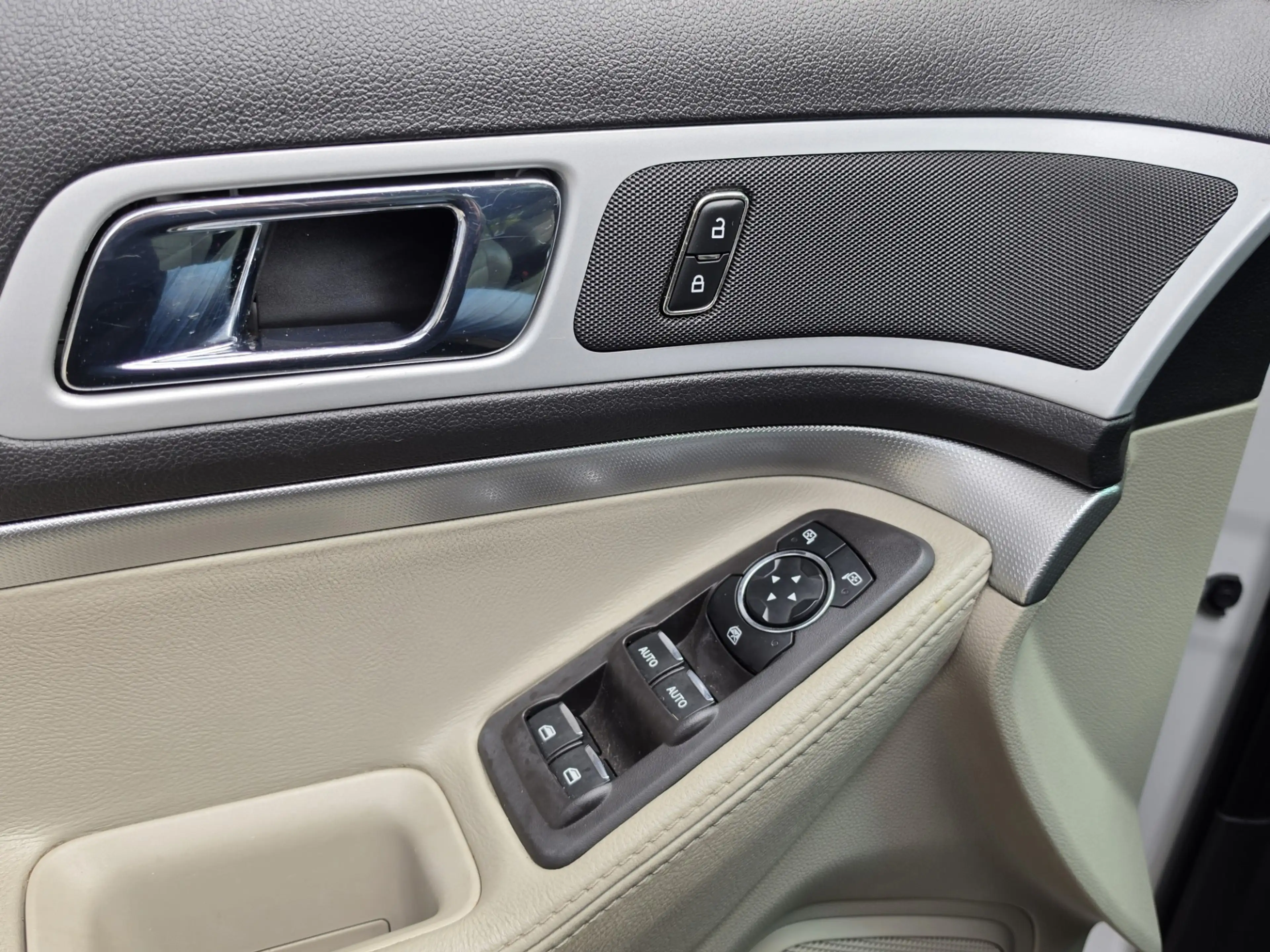 Ford Explorer XLT 7 Persoons Navi Camera Leder — photo 14